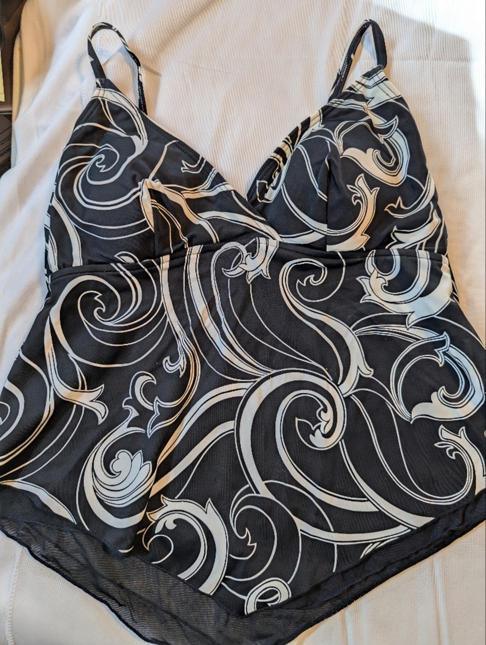 Ladies Hawaiian Nights Jamaica Bay Tankini Bathing Suit Top Size 12
